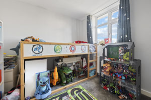 Photo 16- click for photo gallery